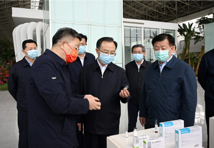 江苏省委书记吴政隆调研百亿游戏药业：加快推动传统中医药和现代科学相结合，为抗击疫情提供有力武器
